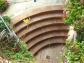 Bild runder Treppenabgang Weingut